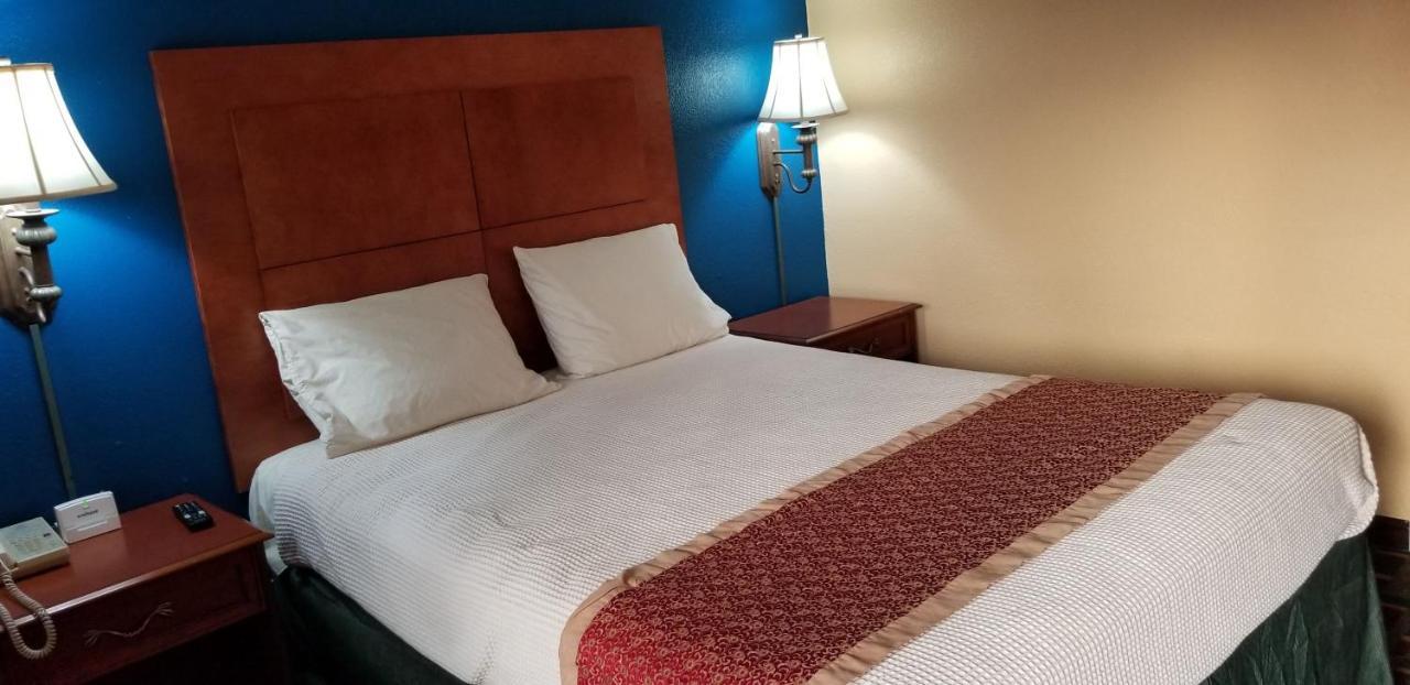 Executive Inn วิกทอเรีย ภายนอก รูปภาพ